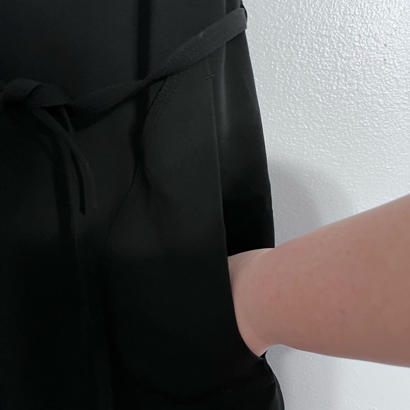 Babaton Ponte Minimalistic Black Midi Dress - Picture 3 of 6